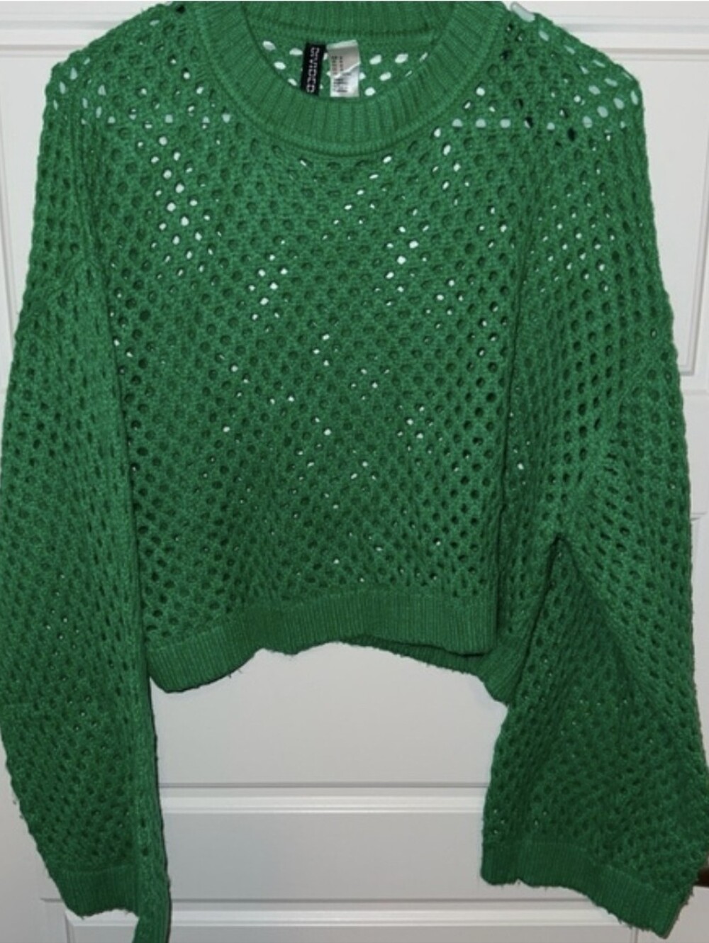 🧶 H&M Vibrant Green Open-Knit Sweater - Picture 2 of 4